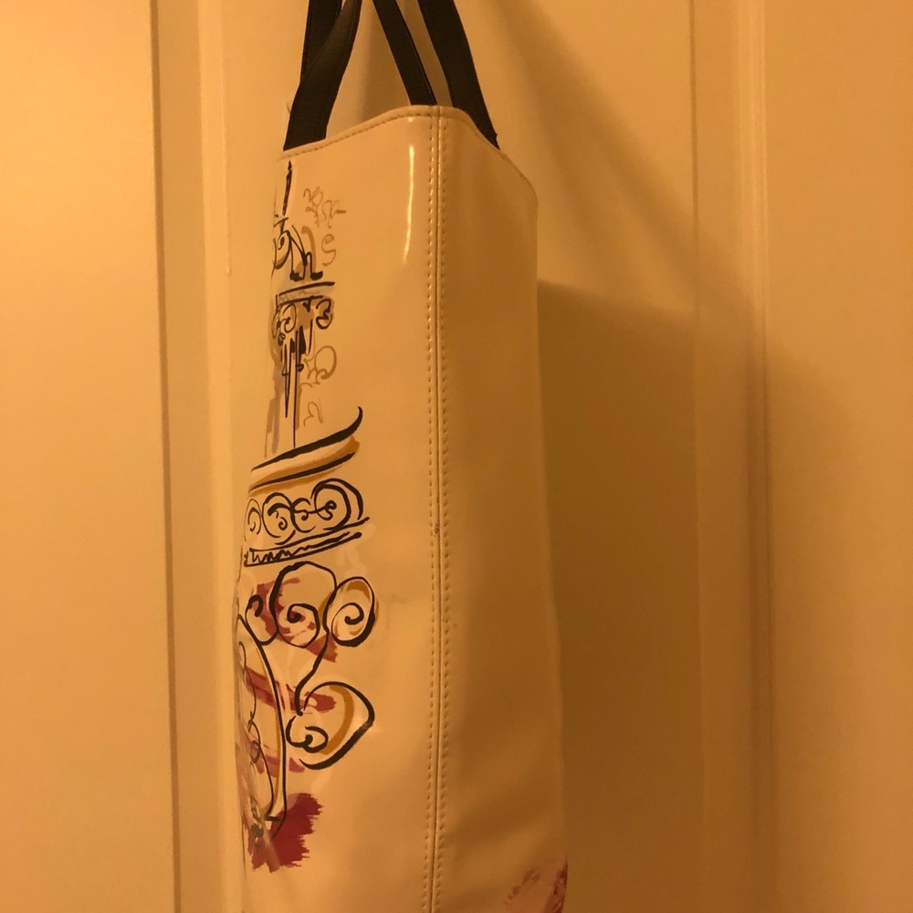 Gorgeous Handbag- Women - Leather - Picture 7 of 8